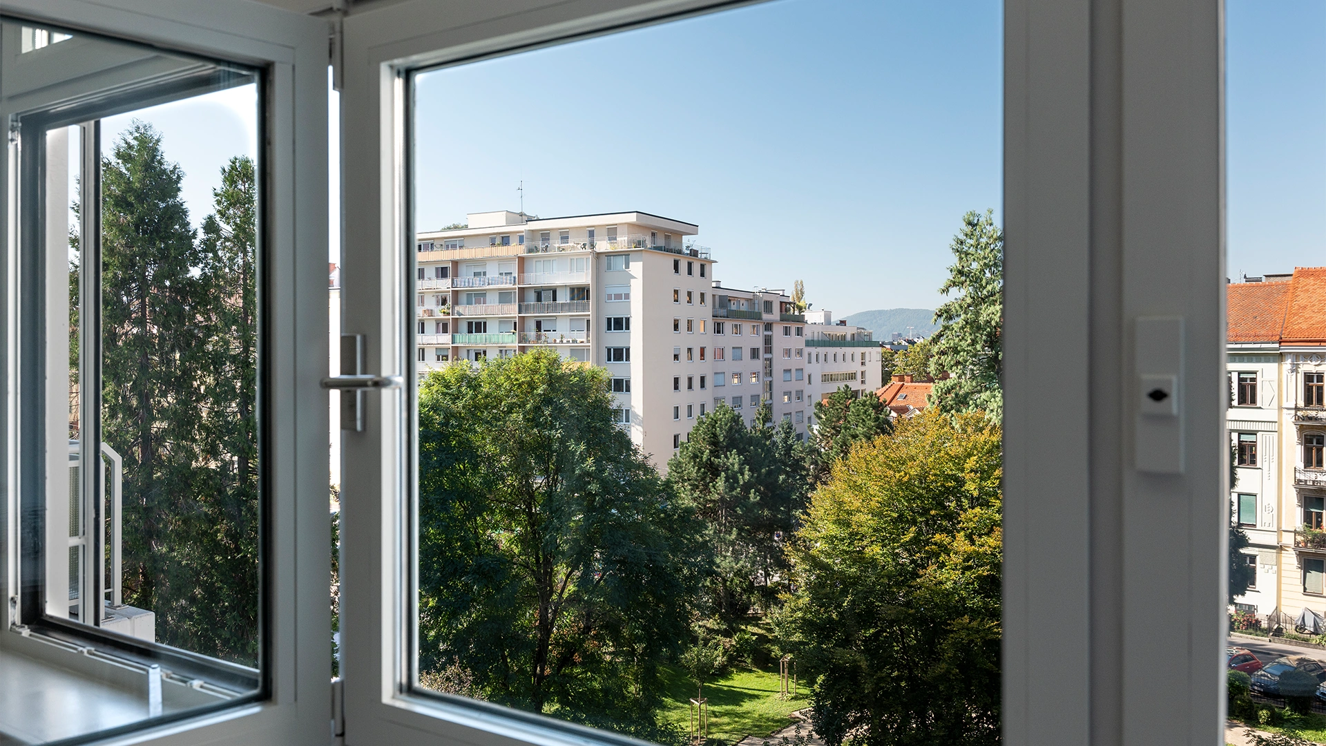 privatklinik-kreuzschwestern-graz-beriech-lobby-station-web03